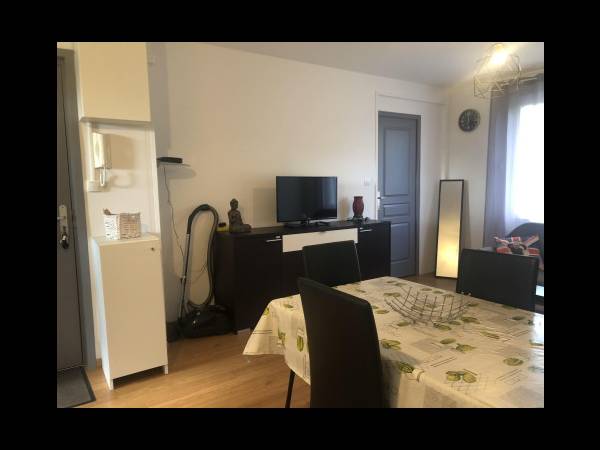 Colocation / Appartement 4 pièces de 62 m², Mérignac / Photo 2