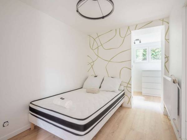 Colocation / Maison 10 pièces de 220 m², Villejuif, Rue de la Chapelle / Photo 2