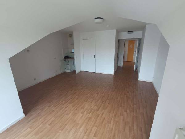Colocation / Résidence 10 pièces de 2800 m², Nantes, Rue du Pré Gauchet / Photo 2