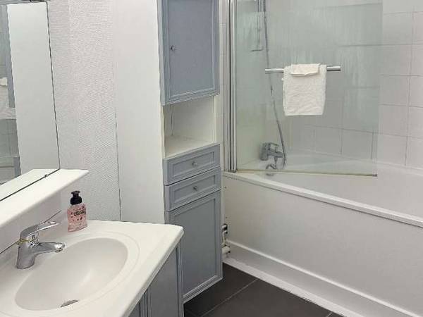 Colocation / Appartement 5 pièces de 101 m², Vandœuvre-lès-Nancy, Rue Sainte Colette / Photo 4