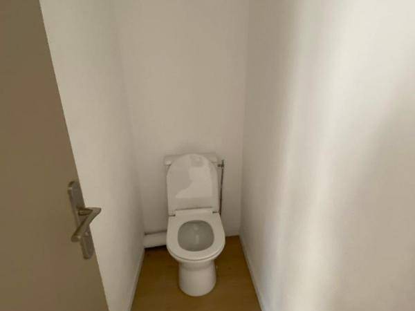 Location / Appartement 3 pièces de 49 m², Nîmes, Rue d'Aquitaine / Photo 10