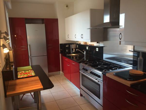 Colocation / Appartement 4 pièces de 111 m², Montpellier, Place Raphaël / Photo 2