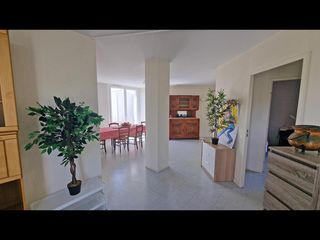 Flatsharing / 4-bedroom flat · 70 m², Saint-Martin-d'Hères, Square Jeanne Labourbe