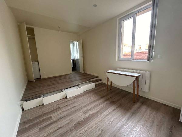 Location / Duplex 2 pièces de 38 m², Croissy, Boulevard Fernand Hostachy / Photo 2