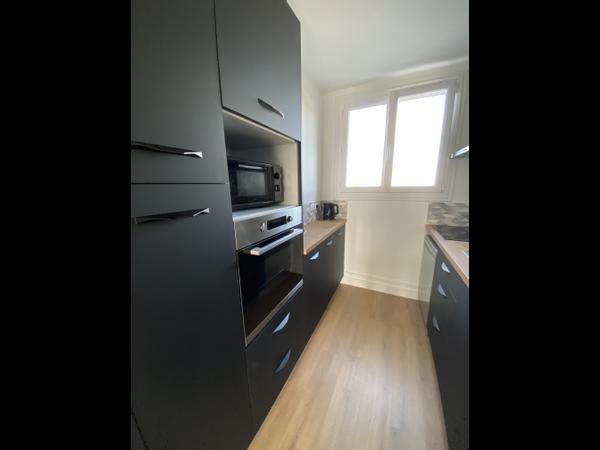 Colocation / Appartement 4 pièces de 63 m², Saint-Jacques-de-la-Lande, Rue de la Pilate / Photo 2