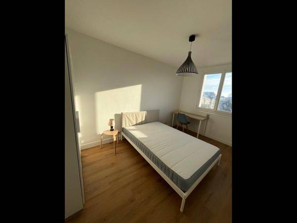 Colocation / Appartement 4 pièces de 63 m², Saint-Jacques-de-la-Lande, Rue de la Pilate / Photo 11