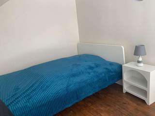 Room share, 5 rooms apartment, Cergy