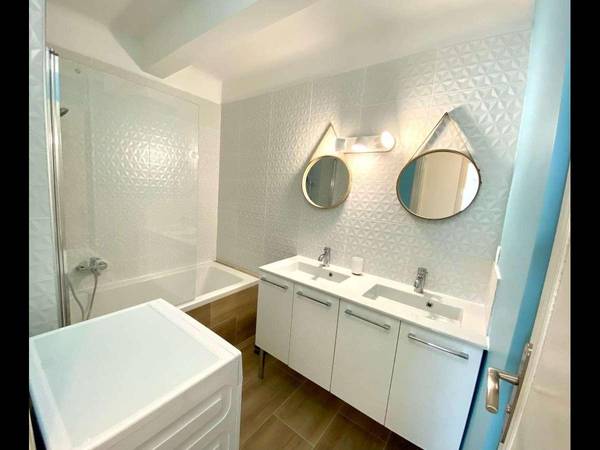 Colocation / Appartement 5 pièces de 66 m², Antibes, Avenue du Grand Pin / Photo 5