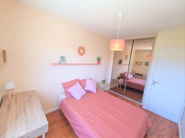 Colocation / Appartement 5 pièces de 80 m², Orléans, Rue des Sansonnières / Photo 2