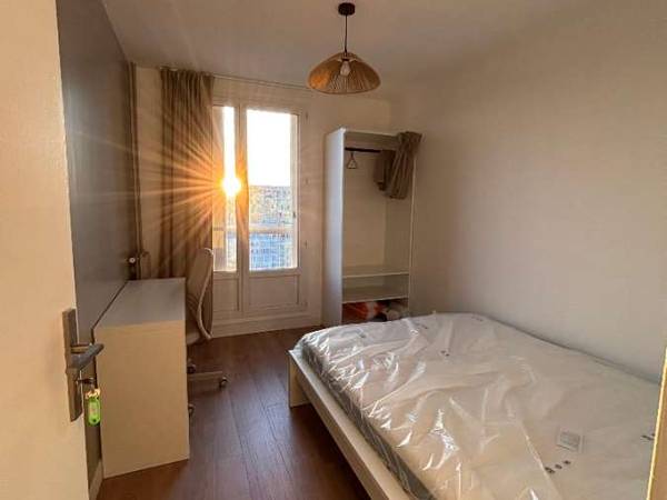 Colocation / Appartement 5 pièces de 100 m², Orléans, Place du Val / Photo 11