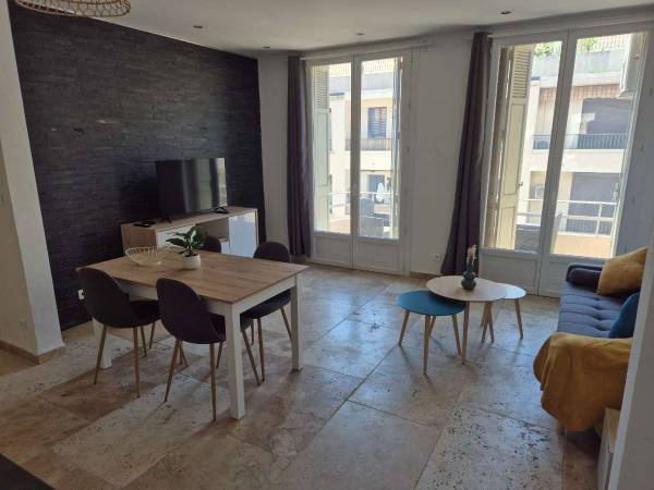 Colocation / Appartement 5 pièces de 78 m², Toulon, Avenue Emile Vincent / Photo 2
