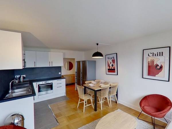 Colocation / Appartement 6 pièces de 108 m², Clichy, 12 Rue des Cailloux, / Photo 2