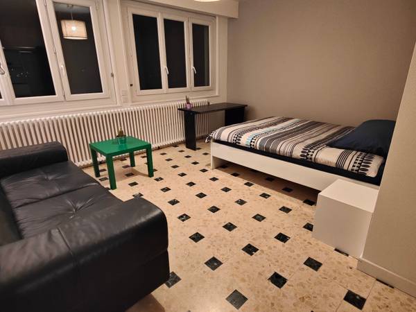 Colocation / Appartement 5 pièces de 100 m², Annemasse, Rue du Docteur Aimé Coquand / Photo 2