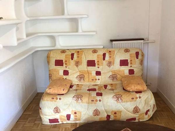 Location / Appartement 4 pièces de 74 m², Nanterre, Boulevard National / Photo 2