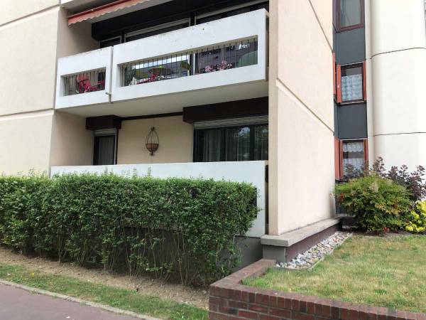 Location / Appartement 4 pièces de 74 m², Nanterre, Boulevard National / Photo 14