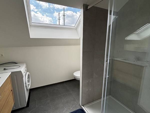 Colocation / Maison 9 pièces de 144 m², Charleroi, Rue Joseph Wauters / Photo 12
