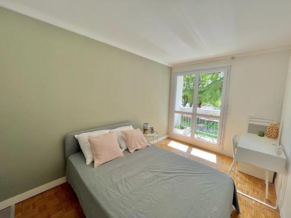 Colocation / Appartement 5 pièces de 68 m², Rennes, Square du Bois Perrin / Photo 2