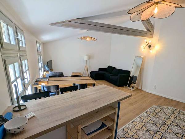 Colocation / Appartement 4 pièces de 85 m², Nîmes, Rue des Marchands / Photo 2