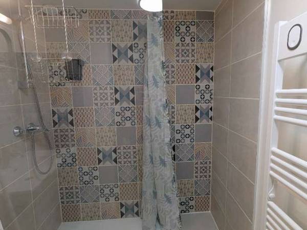 Colocation / Appartement 4 pièces de 85 m², Nîmes, Rue des Marchands / Photo 12