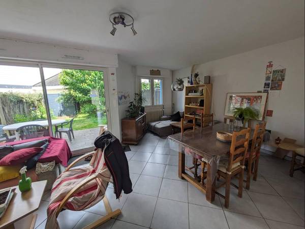 Colocation / Maison 5 pièces de 102 m², Angers, Rue Pierre Melgrani / Photo 2