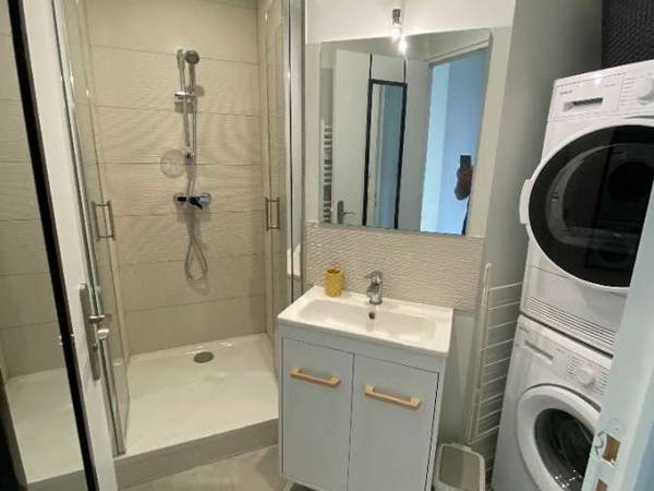 Colocation / Appartement 5 pièces de 69 m², Bron, Rue du Parc / Photo 5