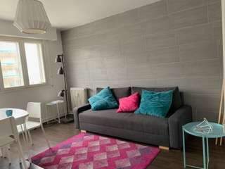 Room share, 4 rooms apartment, Brest