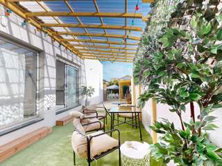 Colocation / Maison 8 pièces de 330 m², Bron, Avenue François Mitterrand