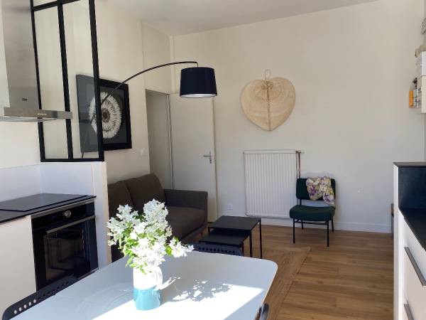 Colocation / Appartement 5 pièces de 82 m², Nantes, Rue Adolphe Moitié / Photo 2