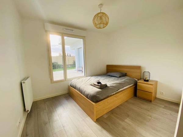 Colocation / Appartement 6 pièces de 102 m², Asnières-sur-Seine, Rue Henri Poincaré / Photo 2