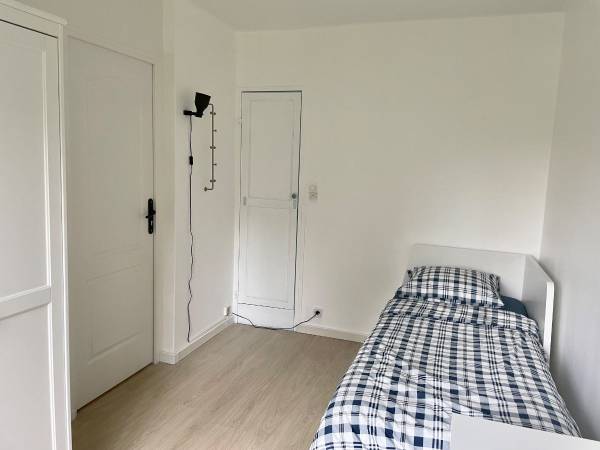 Colocation / Appartement 4 pièces de 68 m², Fresnes, Avenue Garennière / Photo 7