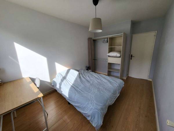 Colocation / Appartement 5 pièces de 68 m², Rennes, Allée Henri Bergson / Photo 8