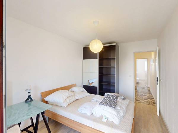 Colocation / Appartement 5 pièces de 97 m², Chambéry, Allée de Bresse / Photo 2