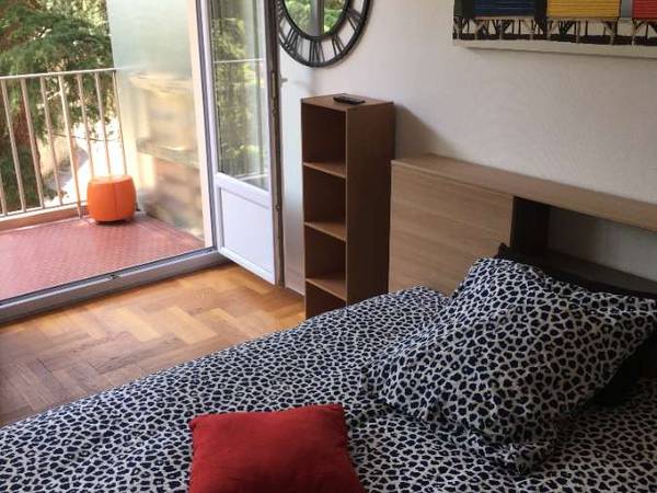 Colocation / Appartement 2 pièces de 51 m², Lyon, Rue Commandant Charcot / Photo 2