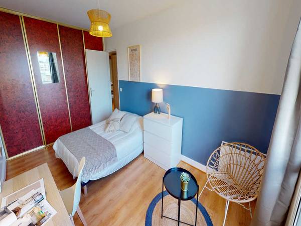 Colocation / Appartement 4 pièces de 80 m², Asnières-sur-Seine, Rue du Ménil / Photo 2
