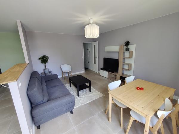 Colocation / Appartement 5 pièces de 90 m², Compiègne, Square du Colonel Sutterlin / Photo 2