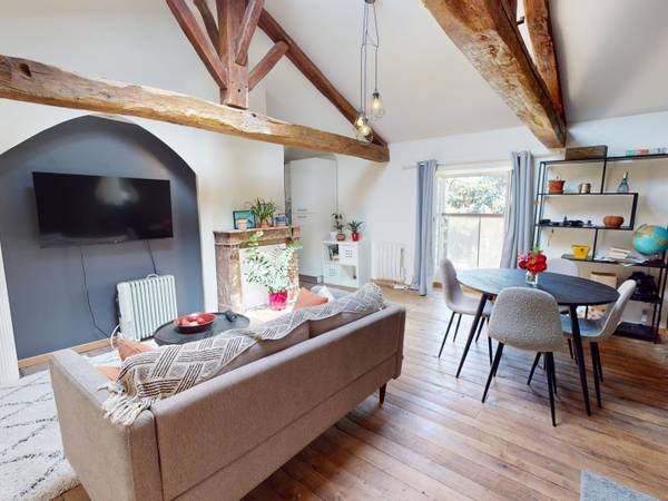 Location / Appartement 3 pièces de 66 m², Poitiers, Rue Gambetta / Photo 2