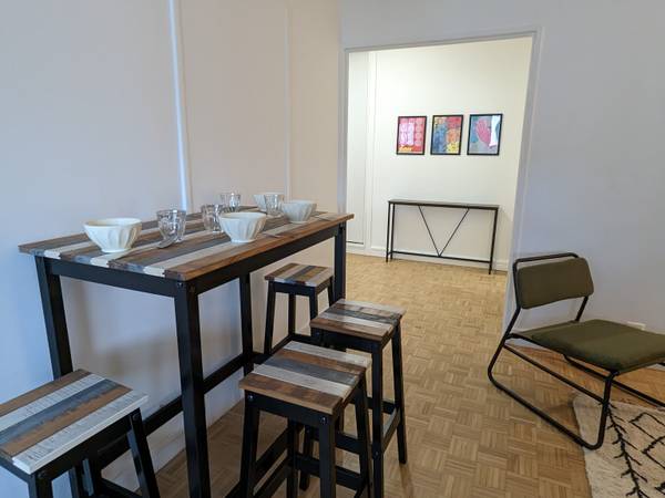 Colocation / Appartement 4 pièces de 97 m², Courbevoie, Rue de l'Abreuvoir / Photo 2