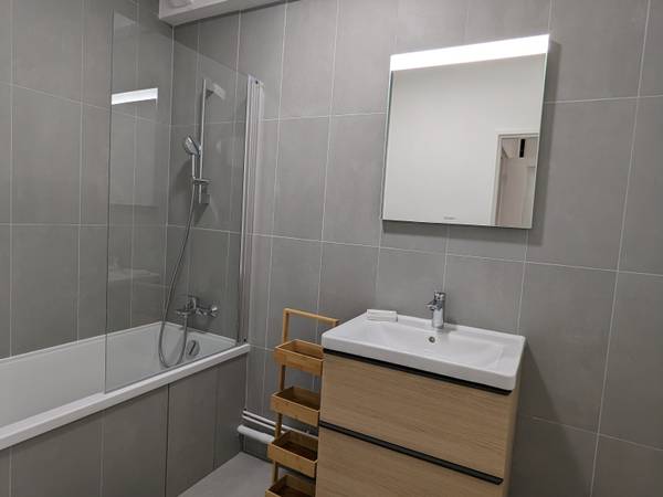 Colocation / Appartement 4 pièces de 97 m², Courbevoie, Rue de l'Abreuvoir / Photo 6
