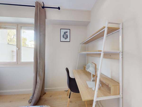 Colocation / Appartement 5 pièces de 79 m², Angers, Rue des Banchais / Photo 2