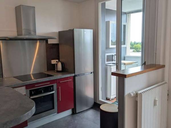 Colocation / Appartement 5 pièces de 90 m², Orléans, Place Voltaire / Photo 2