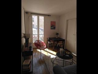 Colocation / Appartement 3 pièces de 46 m², Paris, Rue Dulong