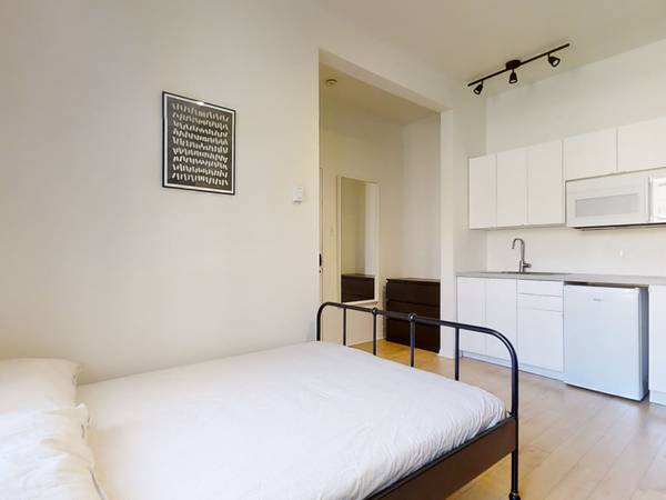 Colocation / Appartement 1 pièce de 16 m², Montréal / Photo 3