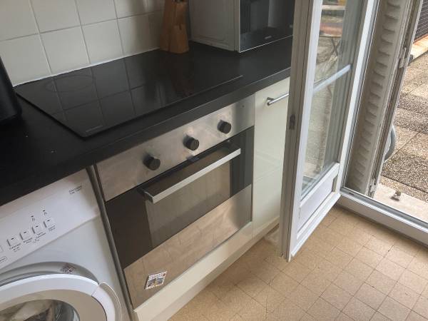 Location / Studio de 26 m², Le Havre, Rue Robert de la Villehervé / Photo 2