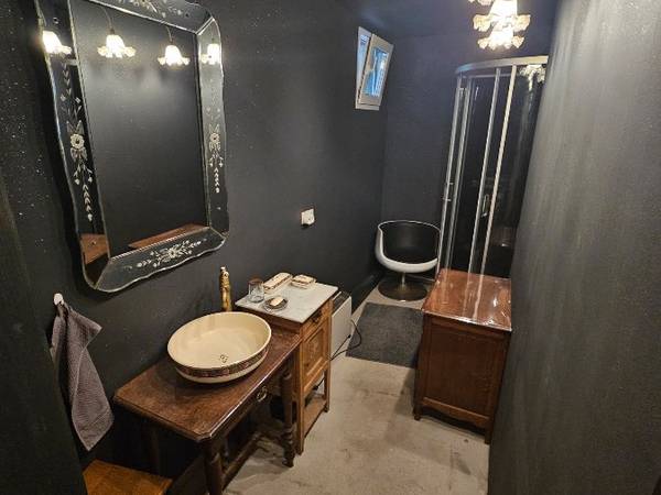 Colocation / Appartement 4 pièces de 150 m², Liège, Rue Haute Sauvenière / Photo 17