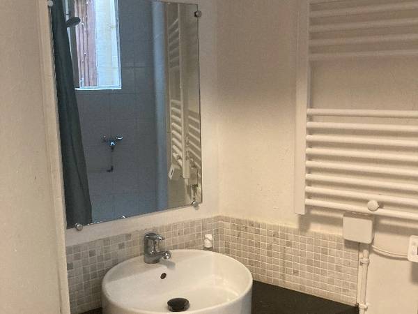 Location / Appartement 2 pièces de 45 m², Marseille, Place de Strasbourg / Photo 9