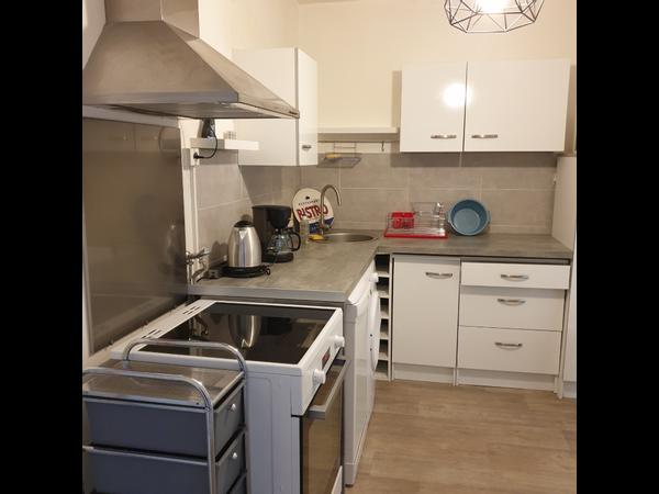 Colocation / Appartement 4 pièces de 86 m², Pessac, Avenue de Canéjan / Photo 2