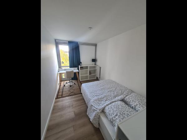 Colocation / Appartement 4 pièces de 68 m², Pierrefitte-sur-Seine, Place Jules Verne / Photo 4