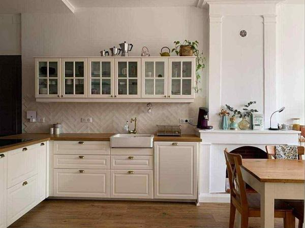 Colocation / Appartement 5 pièces de 160 m², Roanne, Rue Anatole France / Photo 2