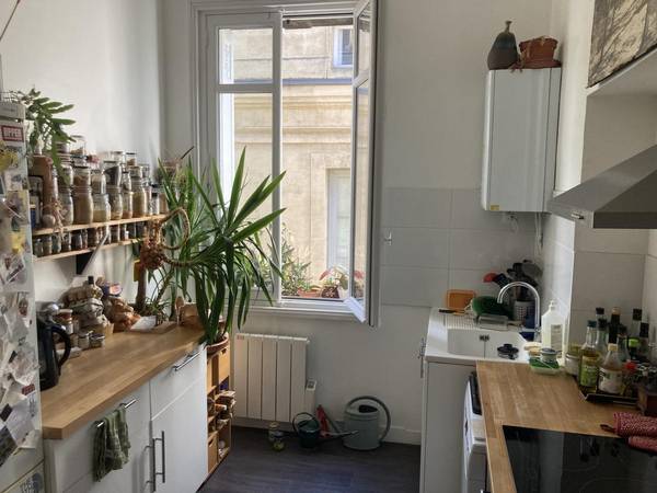 Sous-location / Appartement 6 pièces de 97 m², Bordeaux, Rue du Pas-Saint-Georges / Photo 2