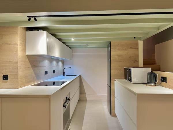 Sublet / 3-bedroom flat · 90 m², Lyon, Place Chardonnet / Photo 2